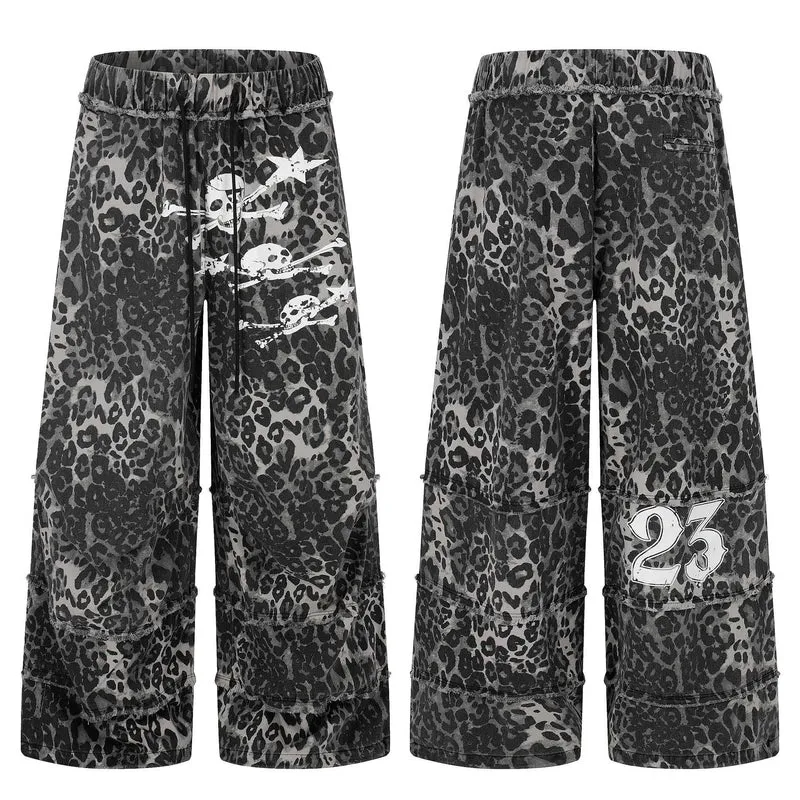 Damen Weite Cargo-Culotte-Shorts mit Fransenstufen und Totenkopf-Print Nord Taschen