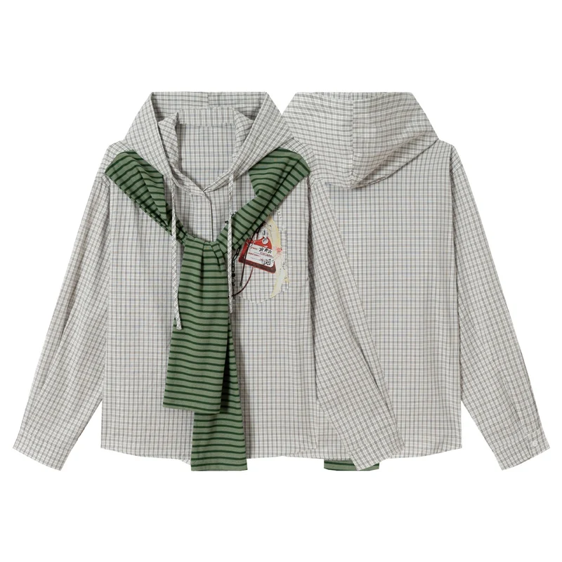 Damen Oversize Hemdjacke mit Kapuze, angenähtem Strickschal und Brustpatch Nord Taschen