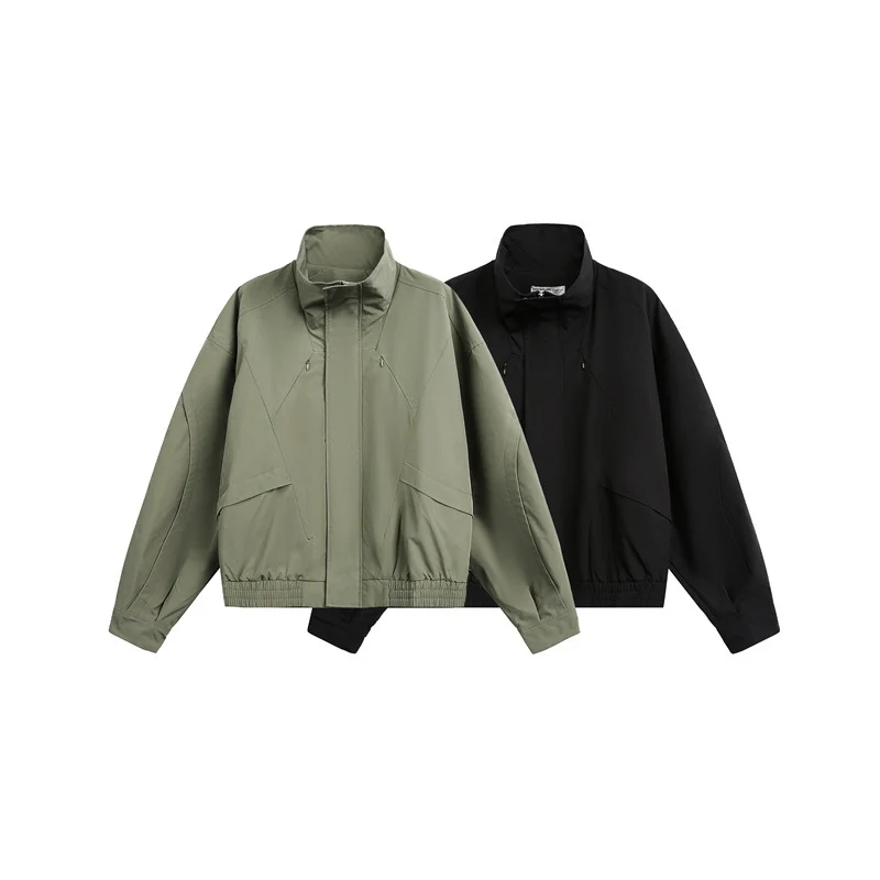 Unisex Kurzblouson im minimalistischen Tech‑Stoff mit Funnelkragen und verdeckter Frontblende Nord Taschen