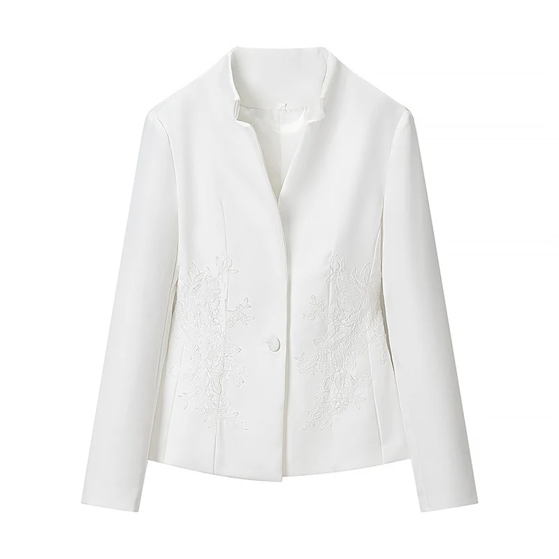 Damen taillierter Kurzblazer mit Stehkragen und floraler Ton-in-Ton-Stickerei Nord Taschen