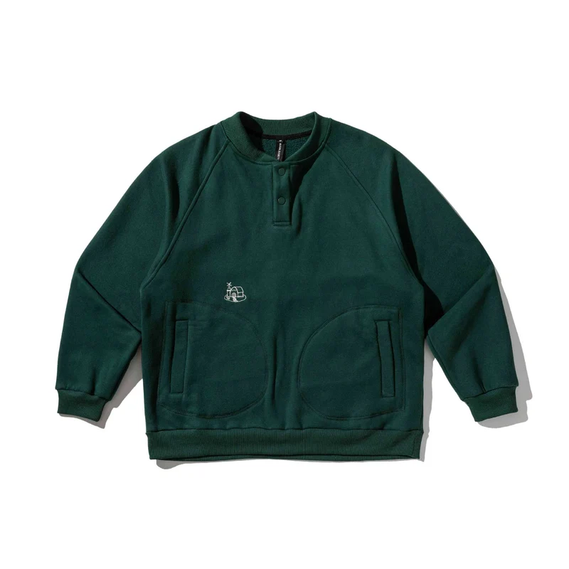 Herren Sweatshirt mit Knopfleiste im Henley‑Stil, Raglanärmeln und aufgesetzten Rundtaschen Nord Taschen