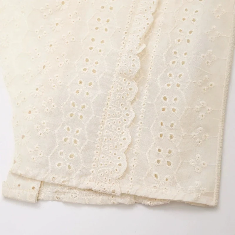 Damen Broderie Anglaise Baumwollbluse mit Rüschenbesatz und Ballonärmeln Nord Taschen