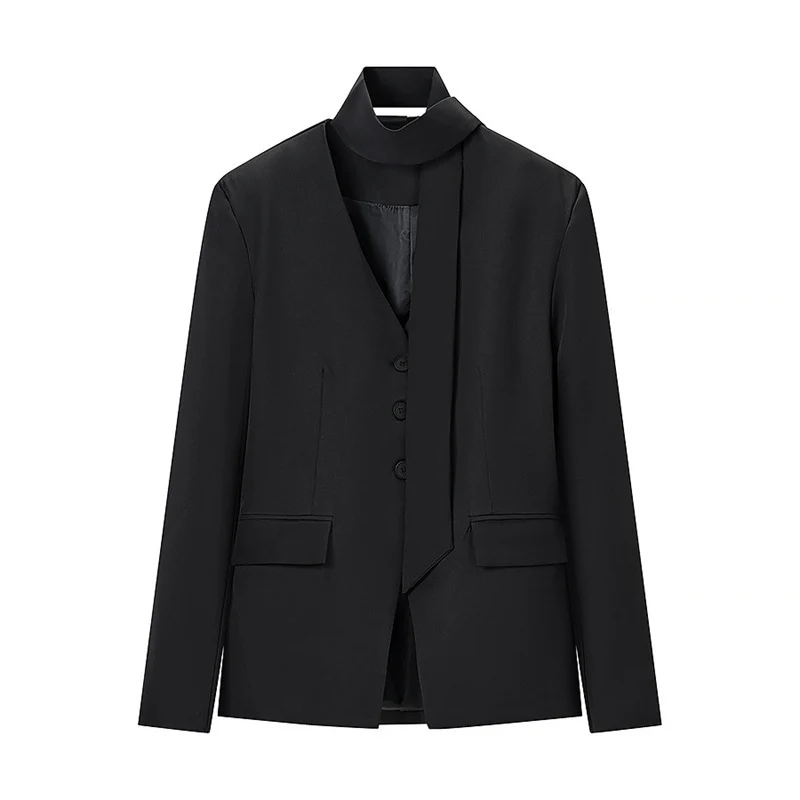 Damen Taillierter Blazer mit Schluppe, V‑Ausschnitt und Pattentaschen Nord Taschen