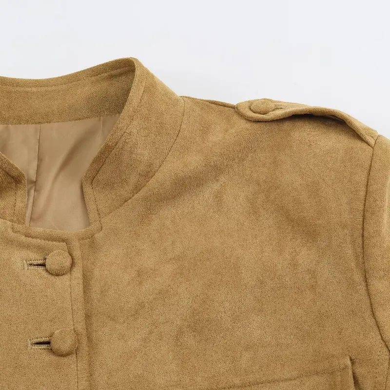 Damen Taillierte Veloursjacke im Fieldstil mit Stehkragen und Brustklappen Nord Taschen