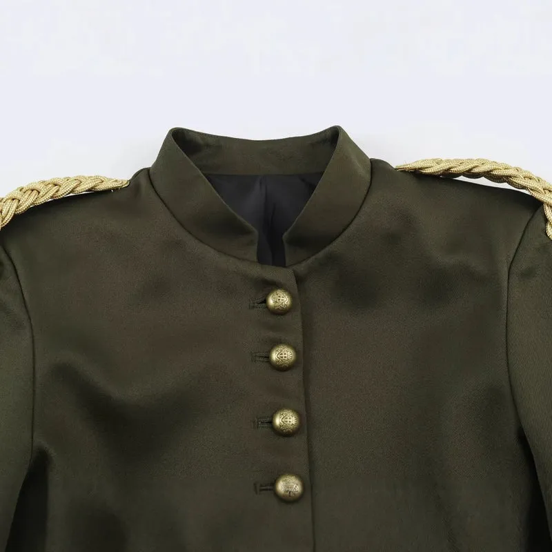 Damen Kurzer Militärblazer mit geflochtenen Epauletten und Zierknoten-Ärmeln Nord Taschen