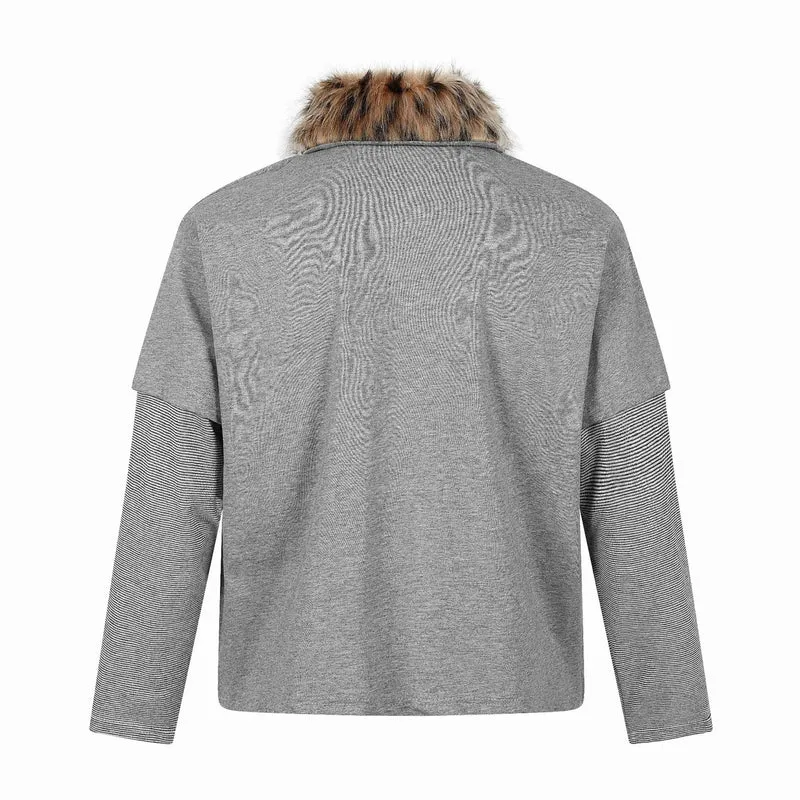Damen Layered-Optik Langarm-Polo mit Kunstfellkragen und Wappenstickerei Nord Taschen