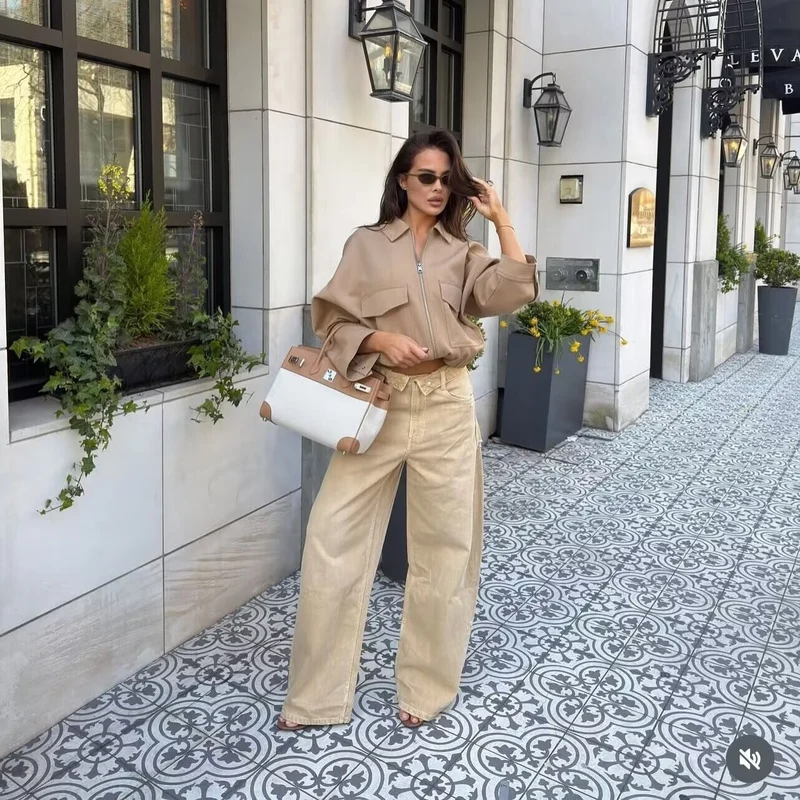 Damen Boxy Cropped Utility-Jacke mit Reißverschluss Pattentaschen und elastischem Saum Nord Taschen