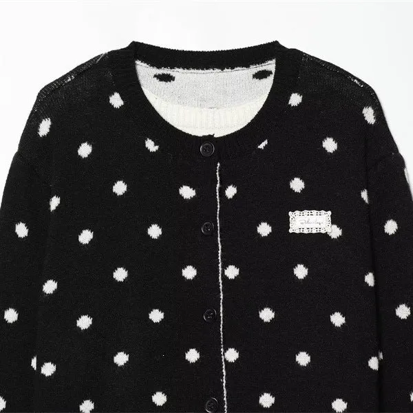 Damen Gepunkteter Strickcardigan mit Rundhals und Knopfleiste Nord Taschen