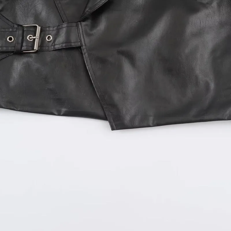 Damen Kurze Oversize-Lederoptikjacke mit weitem Schalkragen und Gürtel Nord Taschen