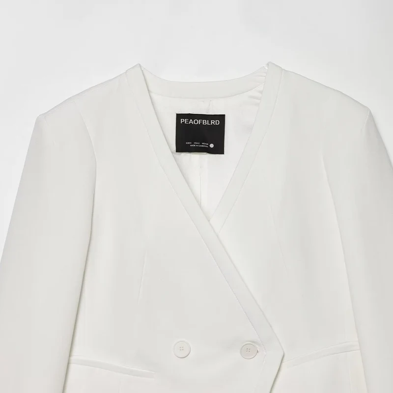 Damen gekürzter doppeltreihiger Blazer mit V‑Ausschnitt und Umschlagärmeln Nord Taschen