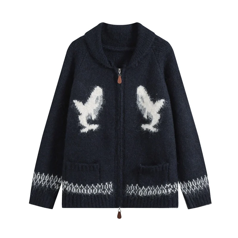 Damen Strickjacke mit Reißverschluss, Schalkragen und Wal‑Intarsien Nord Taschen