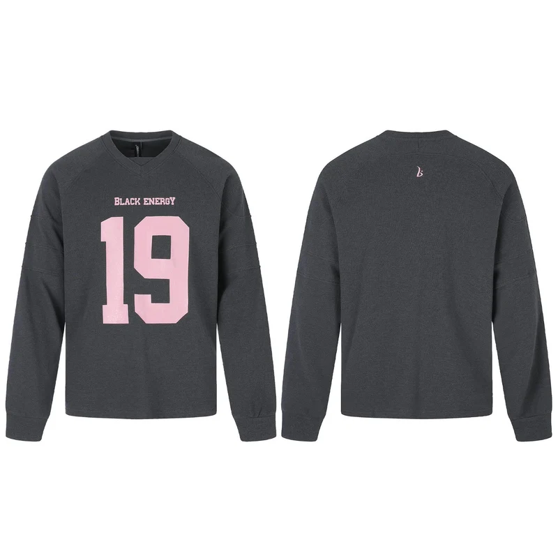 Damen Oversize Sweatshirt mit V‑Ausschnitt, Raglanärmeln und Frontprint Nord Taschen