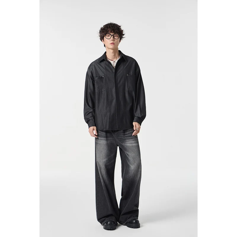 Herren Oversize Hemdjacke aus leichter Denim-Qualität mit verdeckter Knopfleiste und Brusttaschen Nord Taschen