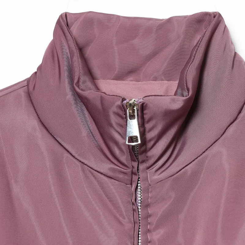Damen Gekürzte wattierte Satinjacke mit hohem Stehkragen und Taillen-Smock Nord Taschen