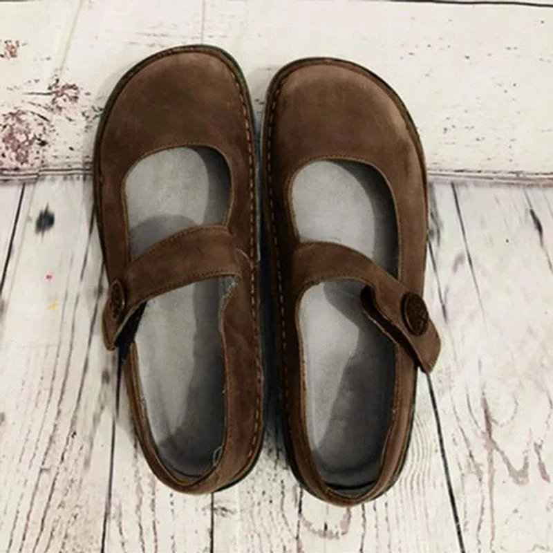 Elegante Damenschuhe mit Dekorationen