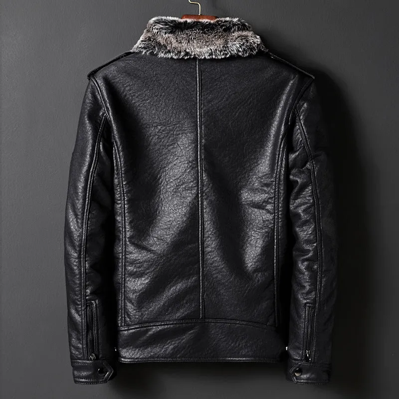 Herren Lederimitatjacke mit Kunstfellkragen und militärischen Abzeichen Nord Taschen