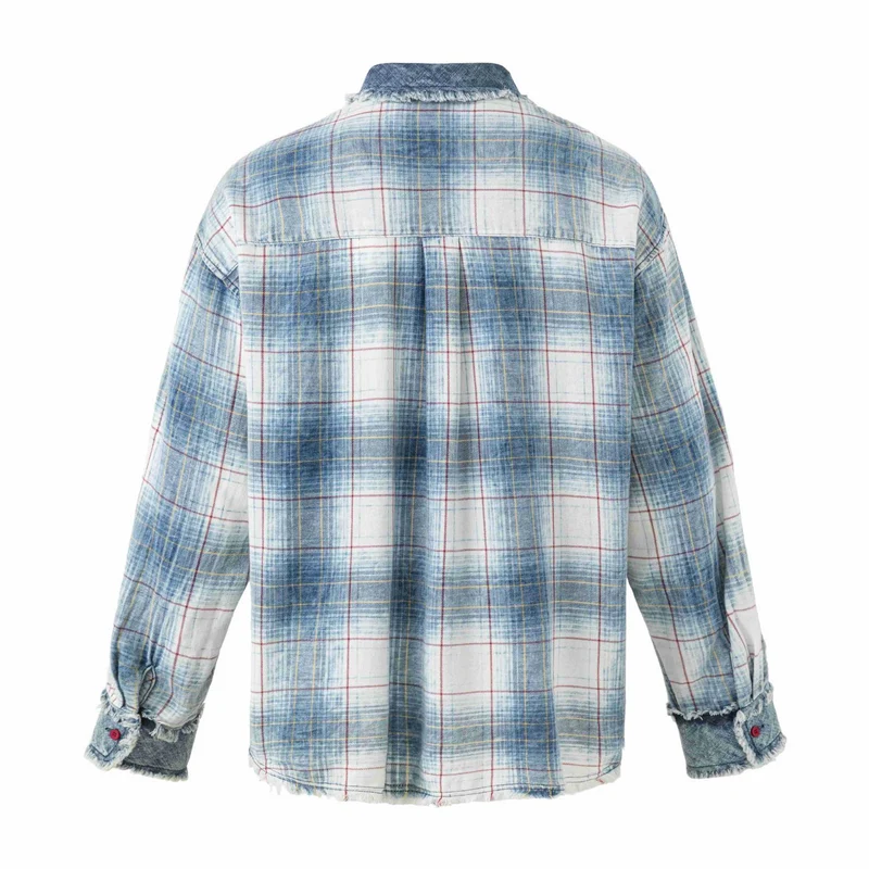 Damen Oversize kariertes Hemdjacke mit Denim-Applikationen und ausgefransten Kanten Nord Taschen