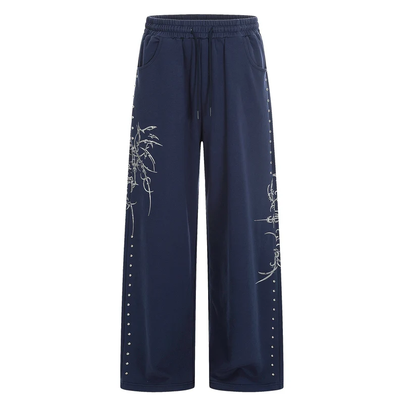 Damen Weite Sweatpants mit Tunnelzug, Ziernieten und grafischem Print Nord Taschen