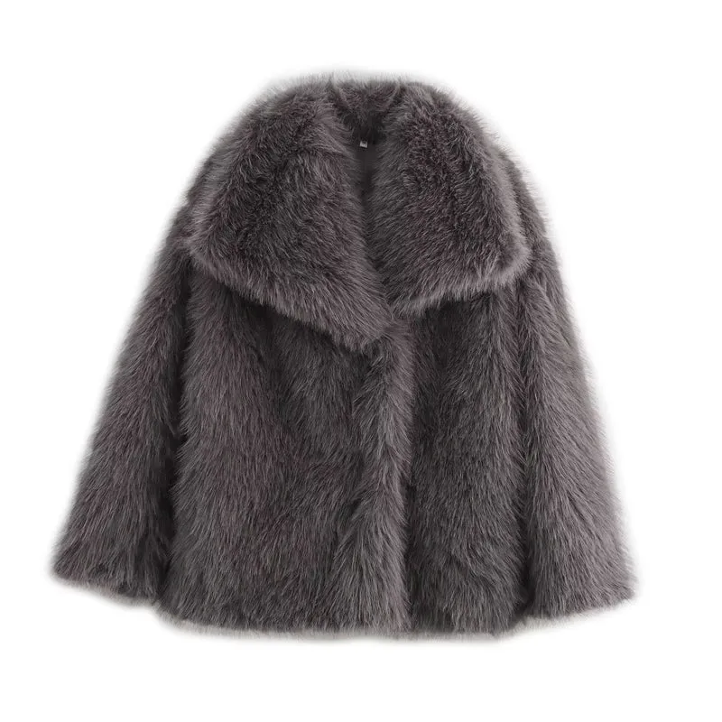 Damen Kurz geschnittener Faux-Fur-Mantel mit voluminösem Schalkragen und geradem Schnitt Nord Taschen
