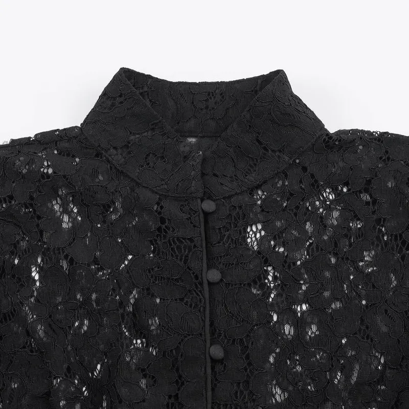 Damen kurz geschnittene transparente Spitzenbluse mit Stehkragen, Stoffknoopfleiste und gerafften Puffärmeln Nord Taschen