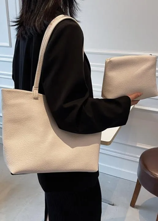 Geräumige Damen Schultertasche Aus Weichem Leder - Vittorelli
