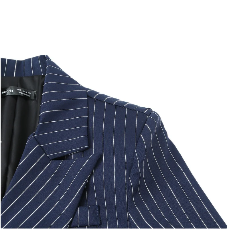 Damen Taillierter Nadelstreifen-Blazer mit asymmetrischem Revers und Pattentaschen Nord Taschen
