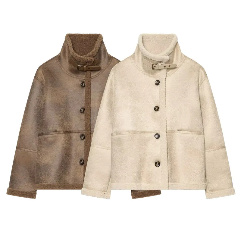Damen Kurzjacke in Lammfelloptik mit Stehkragen, Knopf- und Schnallenverschluss Nord Taschen