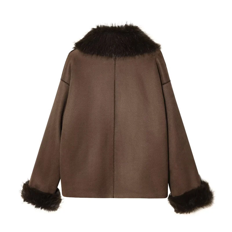 Damen Kurzjacke in Lammfell‑Optik mit voluminösem Fellkragen und gekürzten Ärmeln Nord Taschen