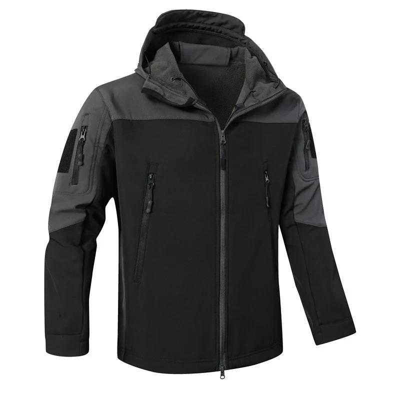 Herren Softshell-Outdoorjacke mit taktischer Ärmeltasche, verstellbarer Kapuze und wasserabweisender Membran Nord Taschen