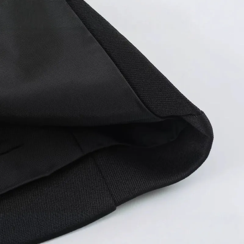 Damen Kurzjacke im Militärstil mit goldener Zierborte und Stehkragen Nord Taschen