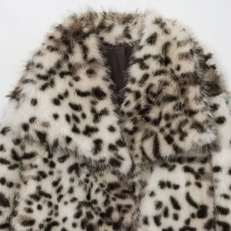 Damen Kurzjacke aus Kunstpelz im Snow-Leopard-Print mit weitem Revers Nord Taschen