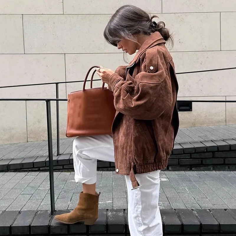 Damen Oversized Kunstwildleder‑Fliegerjacke mit Taillenriemen, Schulterpatten und Stehkragen Nord Taschen