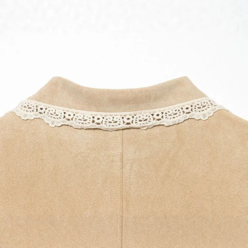 Damen Cropped-Veloursjacke mit Spitzkragen und Spitzenmanschetten Nord Taschen