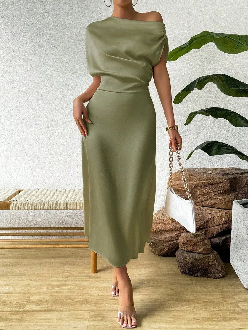 Damen Elegantes und fließendes Abendkleid mit asymmetrischem Schnitt