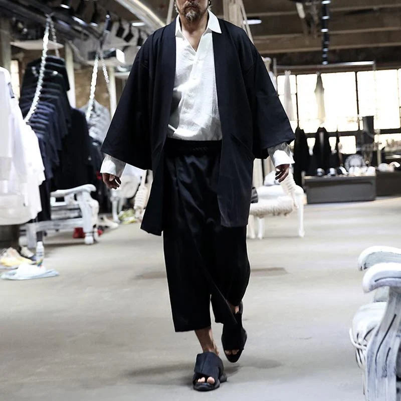 Damen Kimono-Jacke mit modernen Schnitt und praktischen Taschen