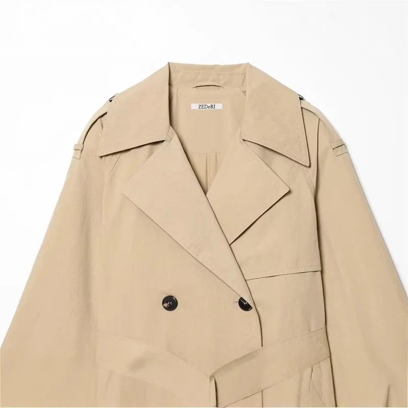 Damen Cropped doppeltreihiger Trenchblazer mit Bindegürtel und Epauletten Nord Taschen