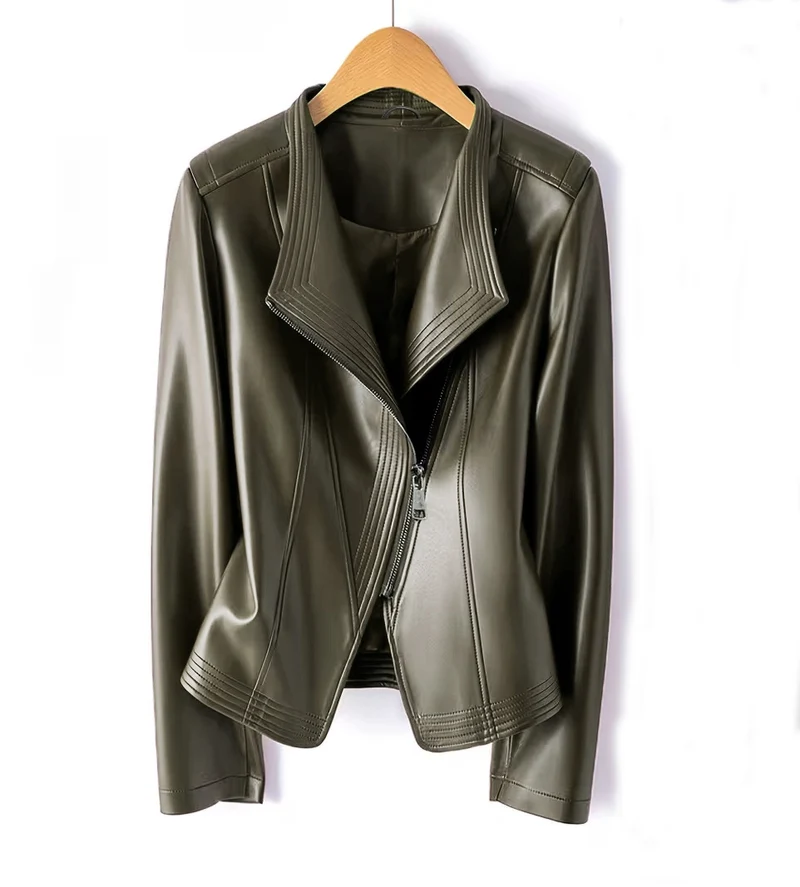 Damen Taillierte Kunstlederjacke mit asymmetrischem Reißverschluss und Ziersteppungen Nord Taschen