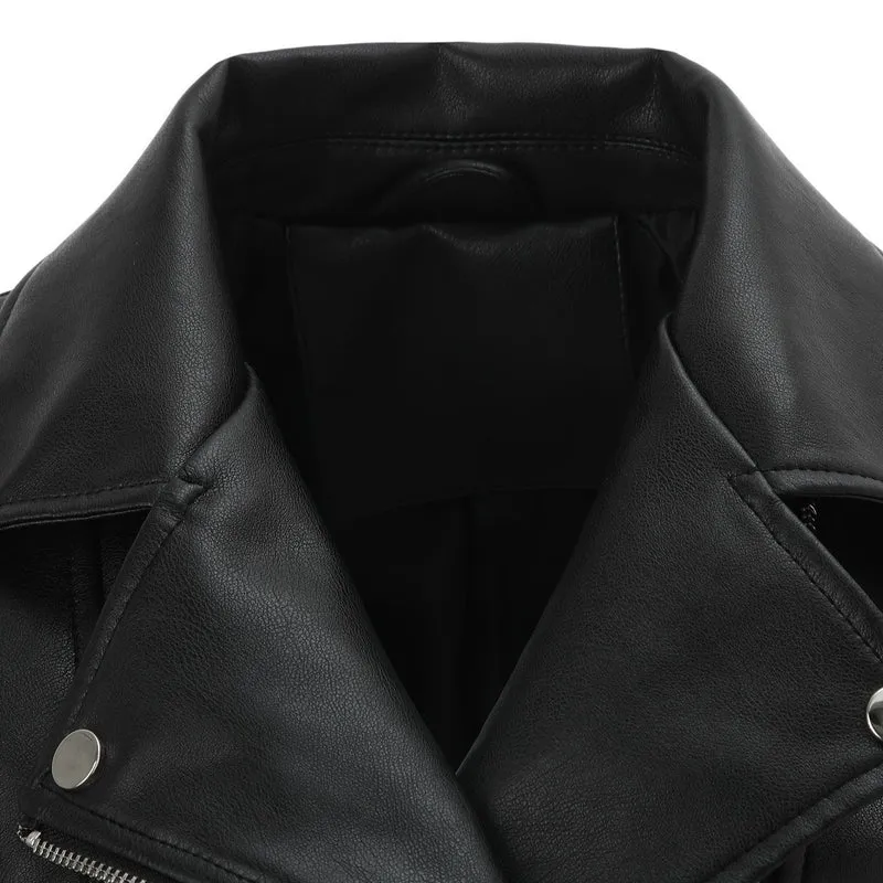 Damen Taillierte Bikerjacke in Lederoptik mit asymmetrischem Reißverschluss und Ziernähten Nord Taschen