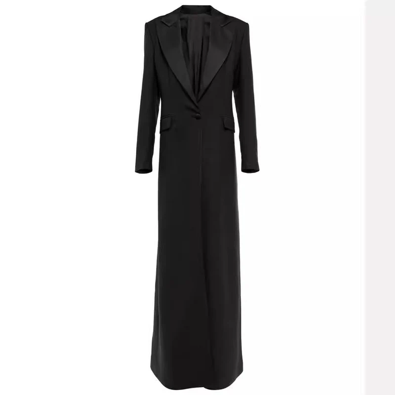 Damen Maxikleid im Smokingsakko‑Stil mit tiefem V‑Ausschnitt und tailliertem Ein‑Knopf‑Verschluss Nord Taschen