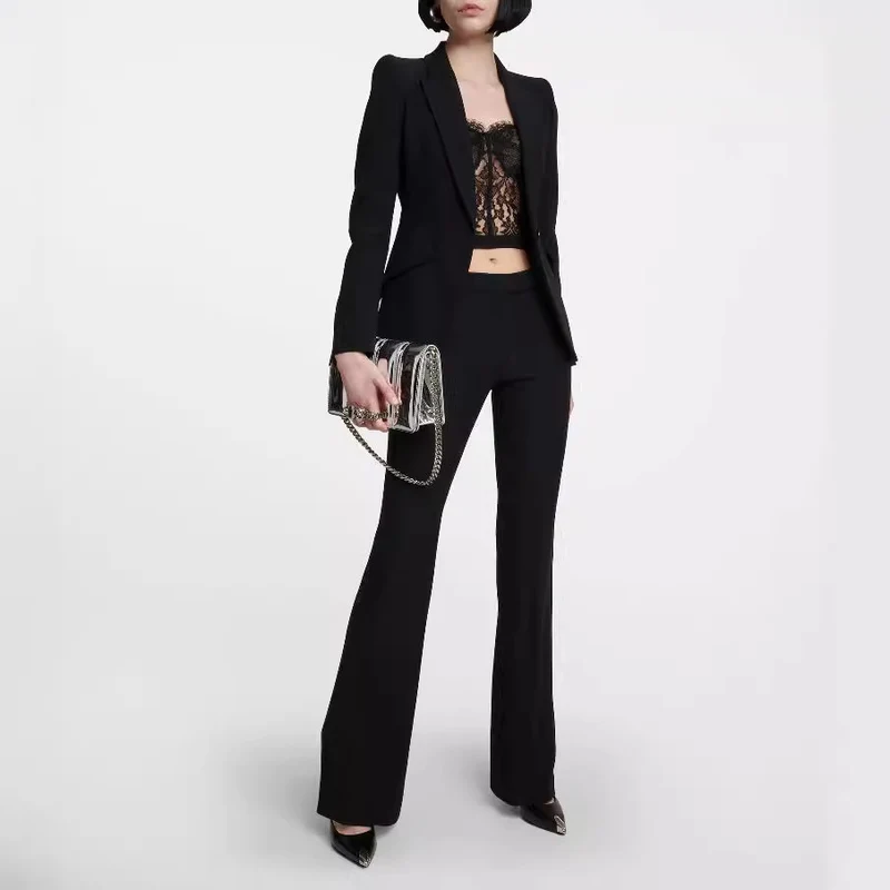 Damen Maßgeschneiderter Einreihiger Blazer mit skulpturierter Schulter und tailliertem Cut Nord Taschen