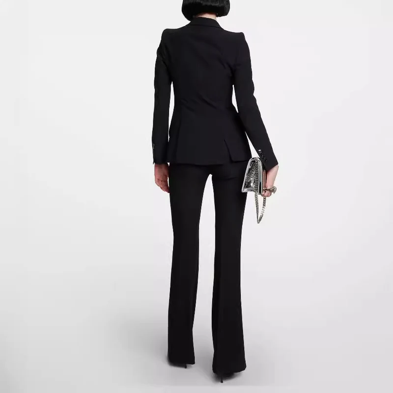 Damen Maßgeschneiderter Einreihiger Blazer mit skulpturierter Schulter und tailliertem Cut Nord Taschen