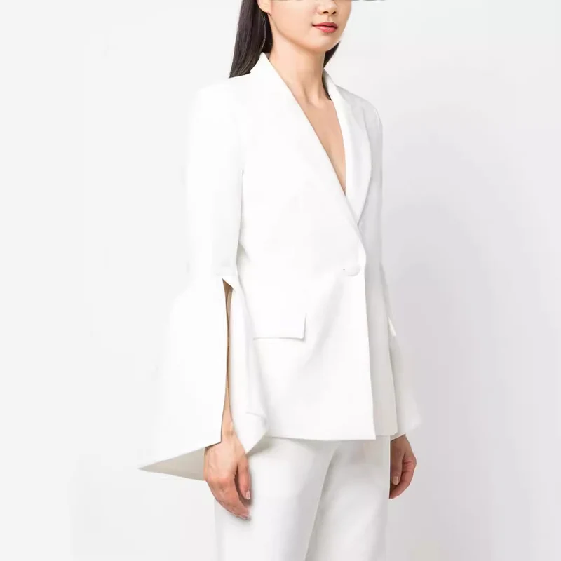 Damen Zweiteiliger Tailoring-Anzug mit tailliertem Einreiher und ausgestellten Ärmelabschlüssen Nord Taschen