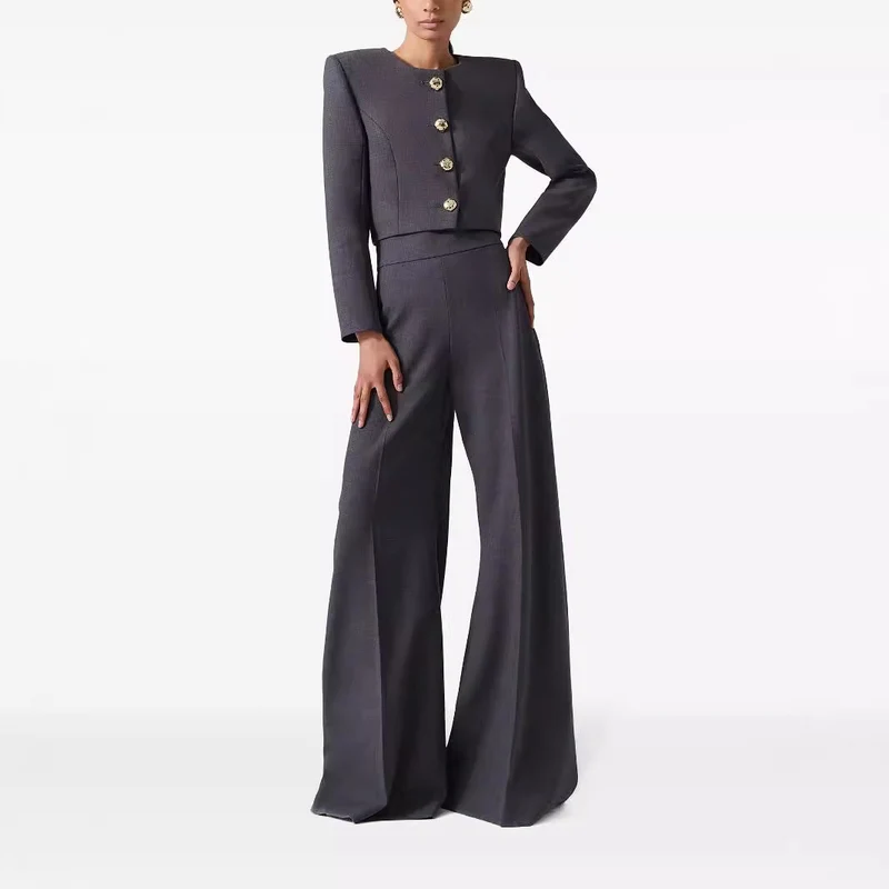 Damen Zweiteiliger Tailoring-Anzug Kurzblazer mit markanter Schulter und hochtaillierter Palazzohose Nord Taschen