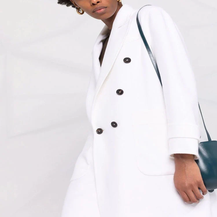 Damen Zweireihiger Midimantel im modernen Tailoring mit verlängertem Revers und aufgesetzten Taschen Nord Taschen