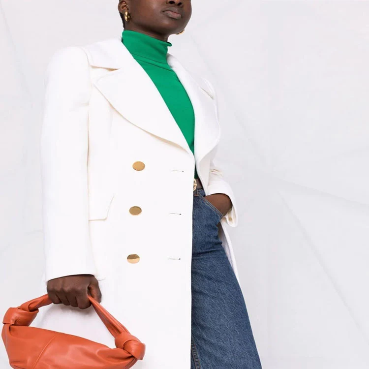 Damen Zweireihiger Boxy‑Mantel aus Wollmix mit breitem Revers und goldenen Zierknöpfen Nord Taschen