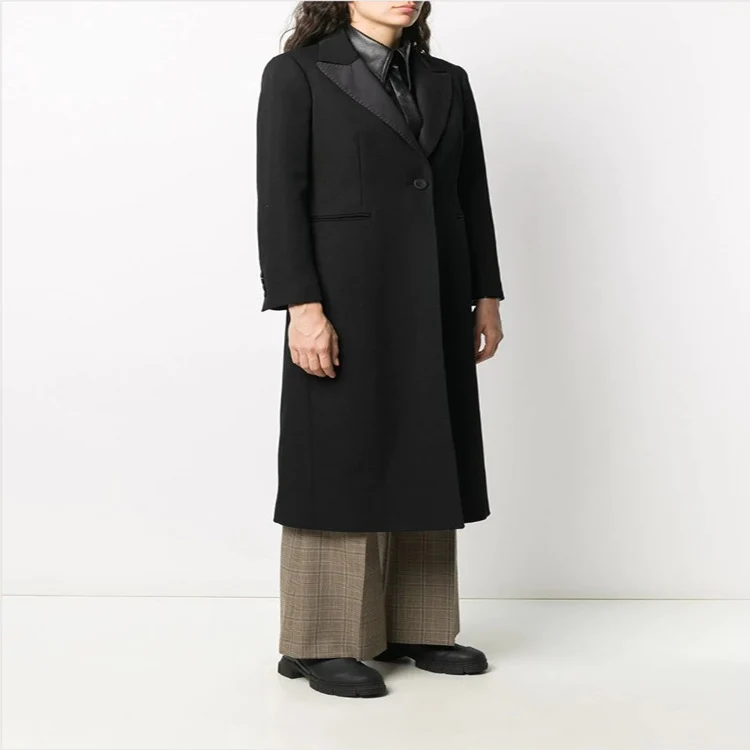 Damen Eleganter Einreihiger Longmantel im Smokingschnitt mit schmalem Revers und Satinbesatz Nord Taschen