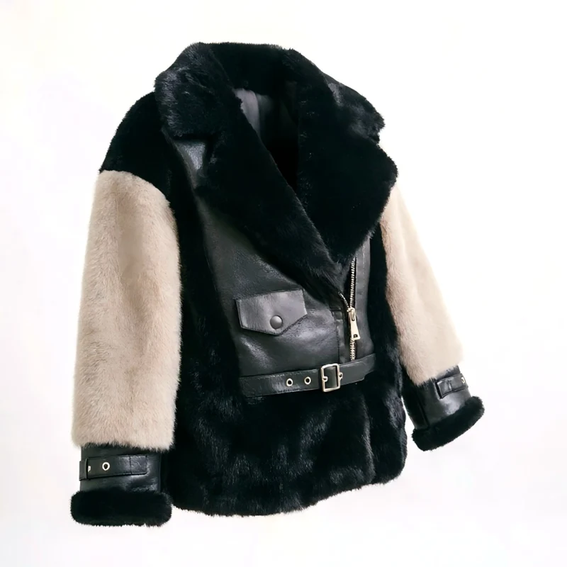 Damen Kurzjacke im Aviator‑Stil aus Lammfellimitat mit Kontrastärmeln Nord Taschen
