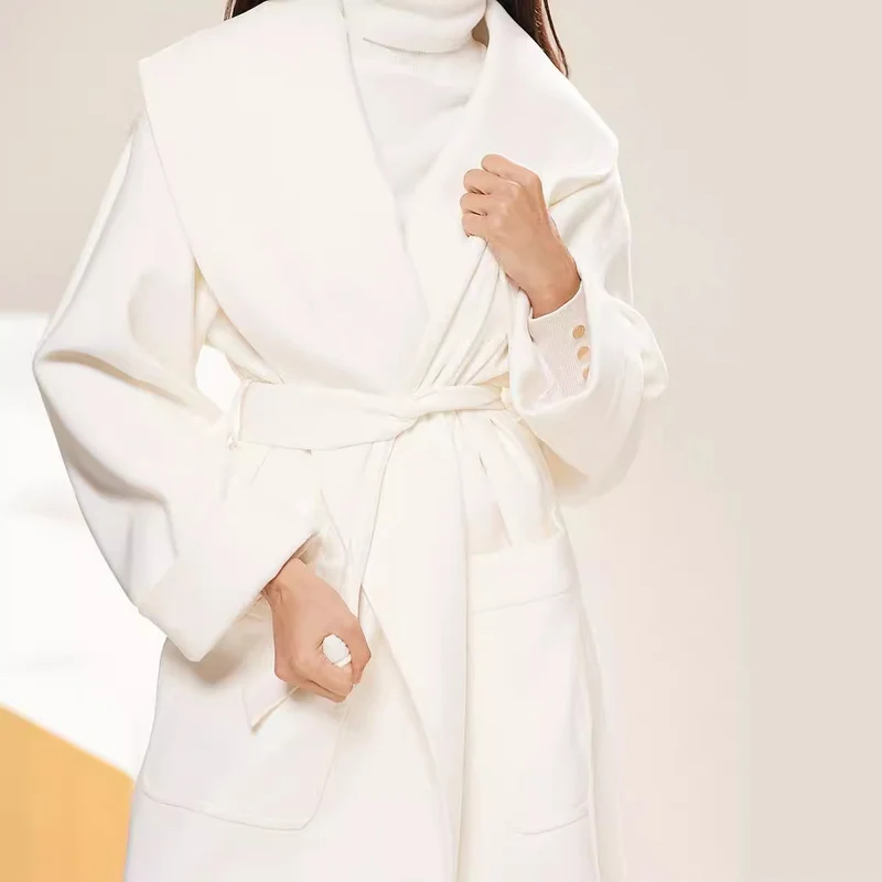 Damen Langer Oversize-Wickelmantel mit großzügigem Schalkragen und Bindegürtel Nord Taschen