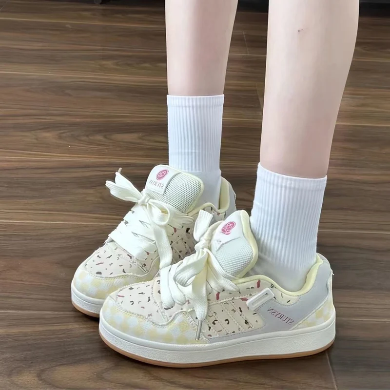 Damen modische Sneakers mit robustem Obermaterial und einzigartigem Design - Vittorelli