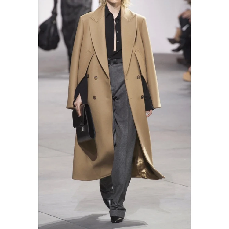 Damen Doppelreihiger Wollmantel mit taillierter Silhouette und markantem Reverskragen Nord Taschen